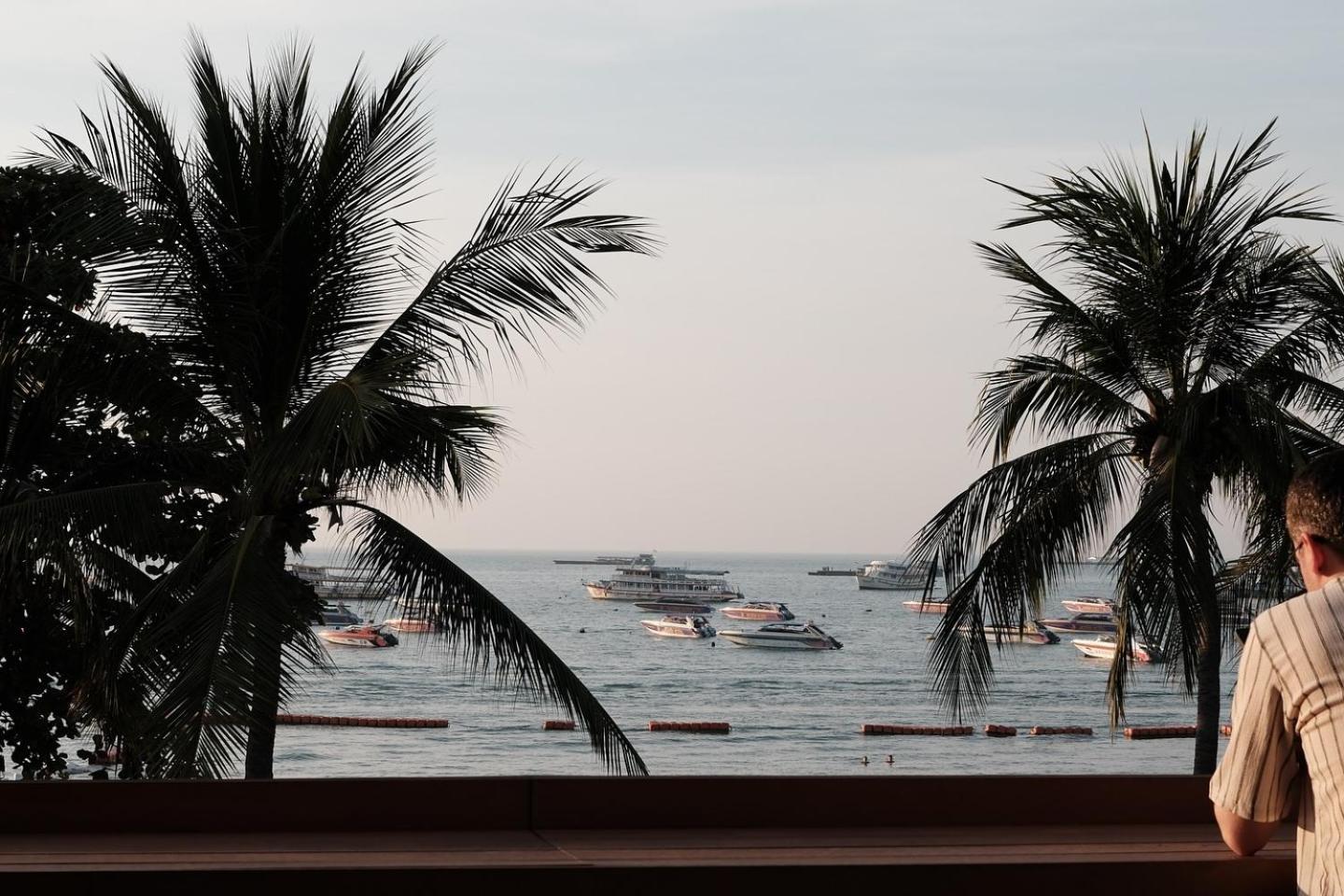 Nonze Hostel Pattaya Eksteriør billede